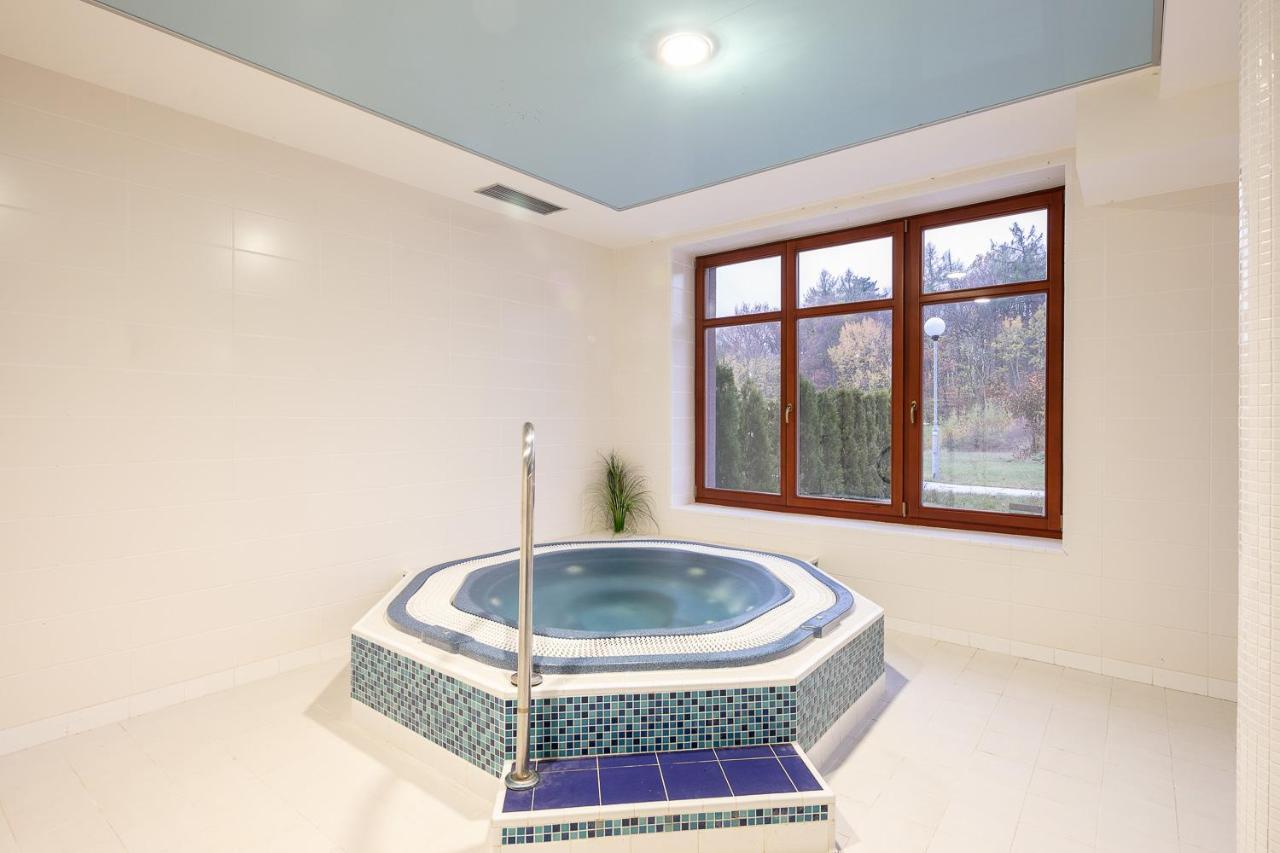 Pytloun Wellness Hotel Hasistejn Misto Ngoại thất bức ảnh